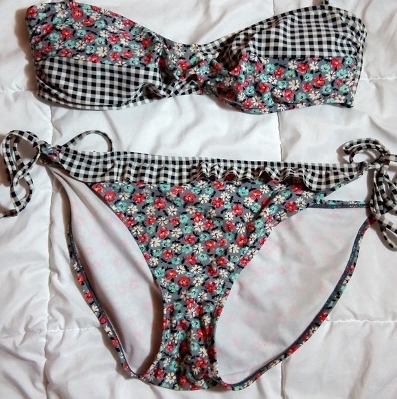 Wet Seal Other - Flower Print Halter Bikini